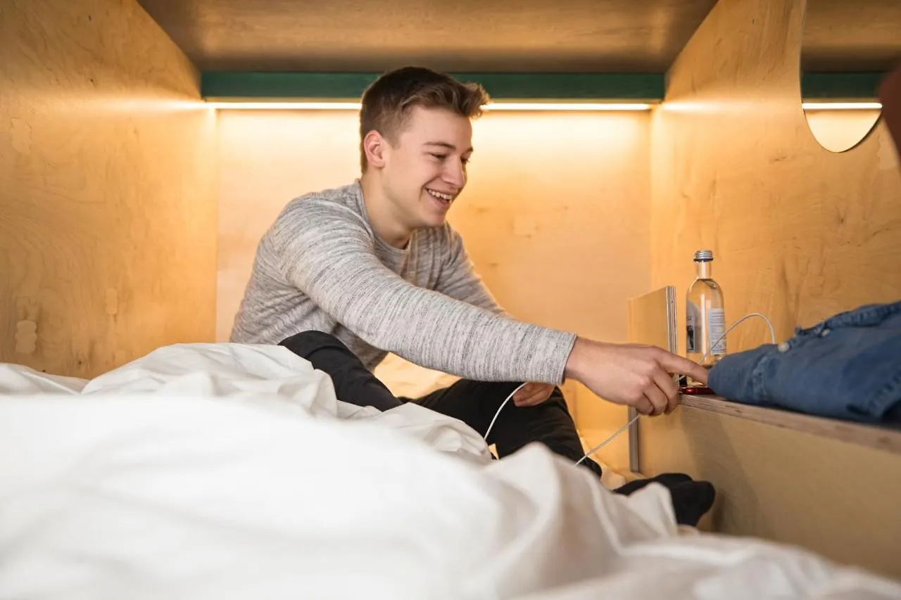 Green Marmot Capsule Hotel Zuerich Svájc
